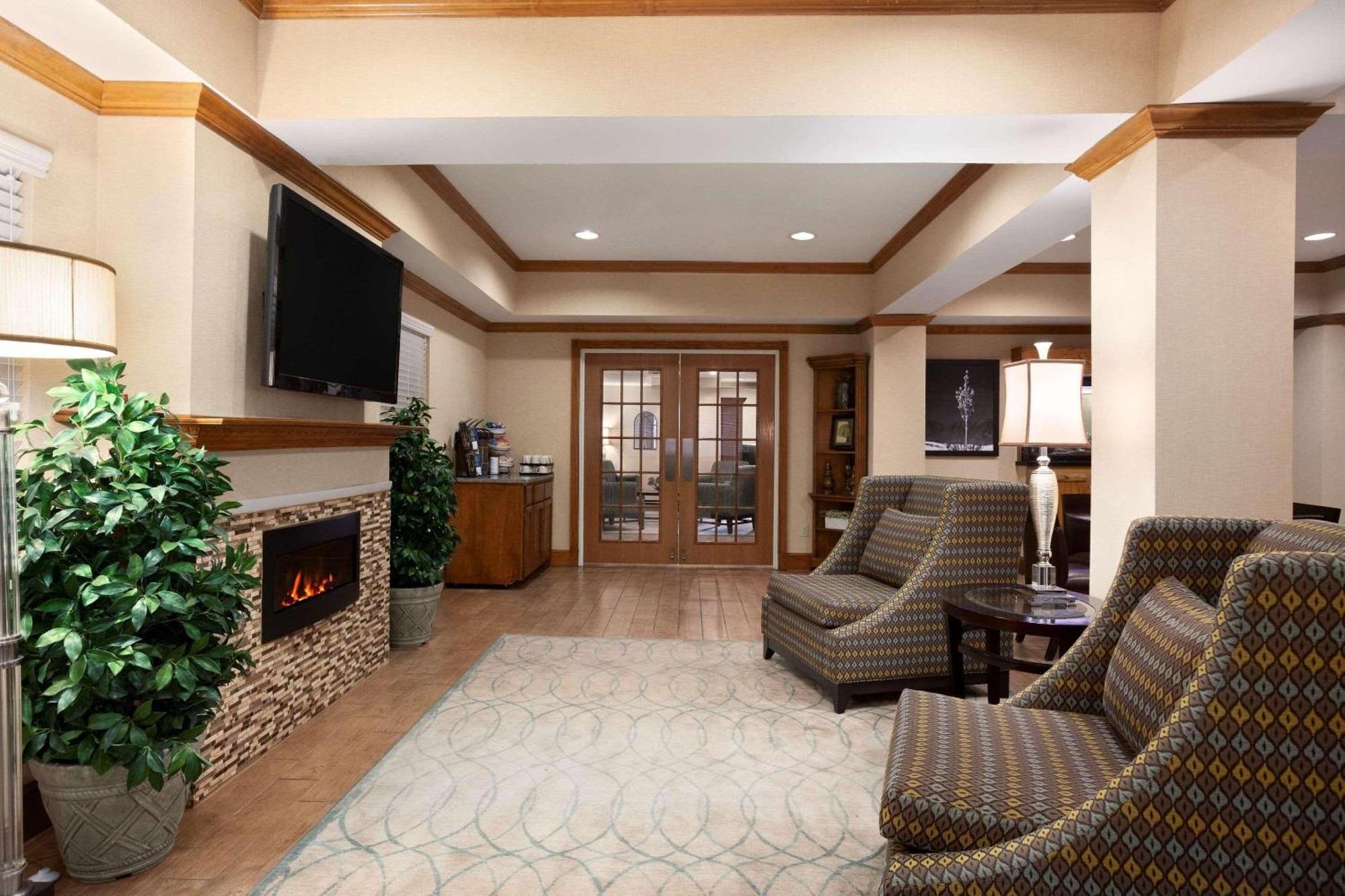 Country Inn & Suites By Radisson, Lubbock, Tx Buitenkant foto